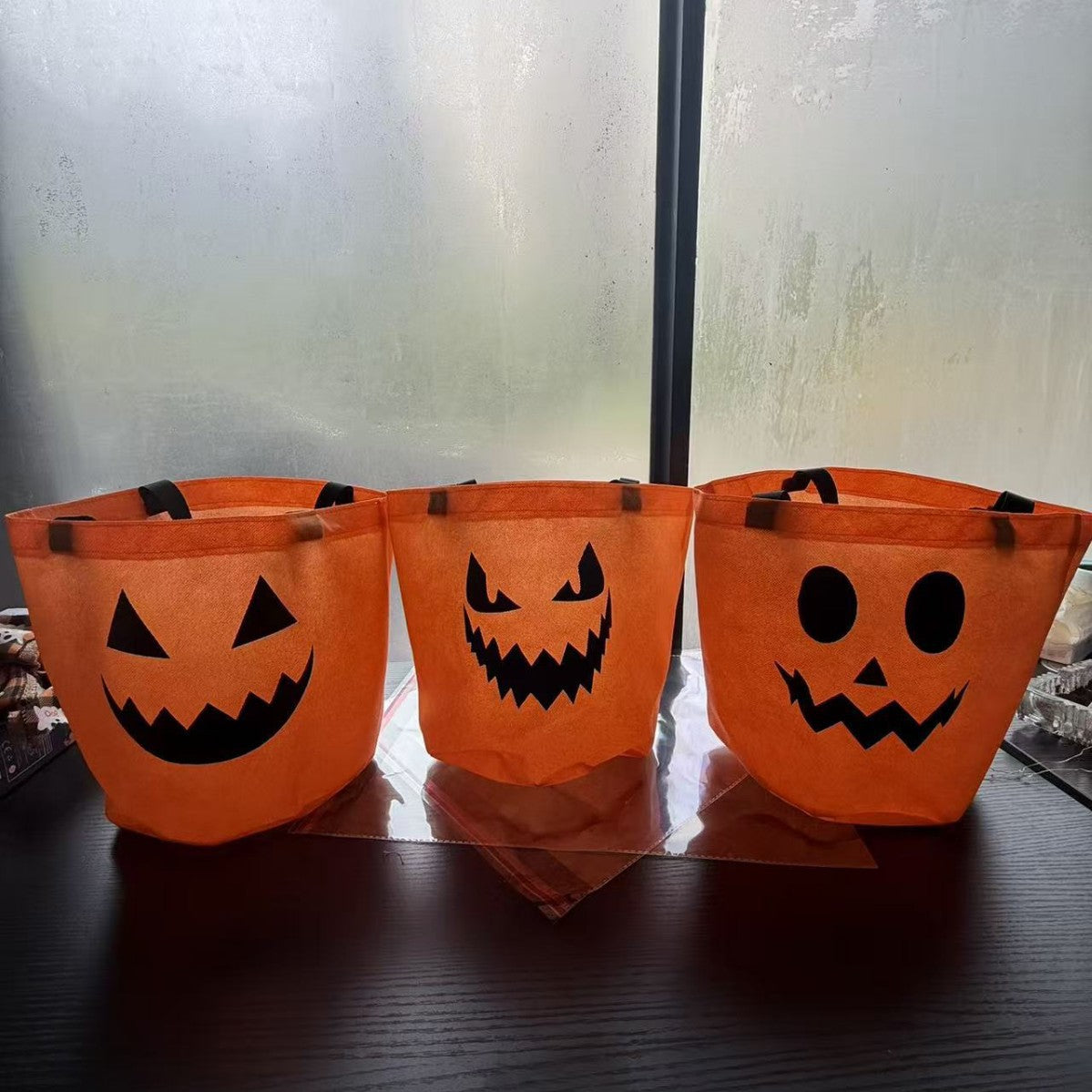 Reusable non-woven fabric Halloween LED candy bucket (cross-border e-commerce)