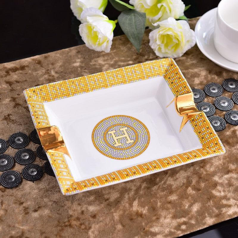 Wholesale cross-border e-commerce European-style light luxury cigar ashtray large ashtray personality creative home living room hotel