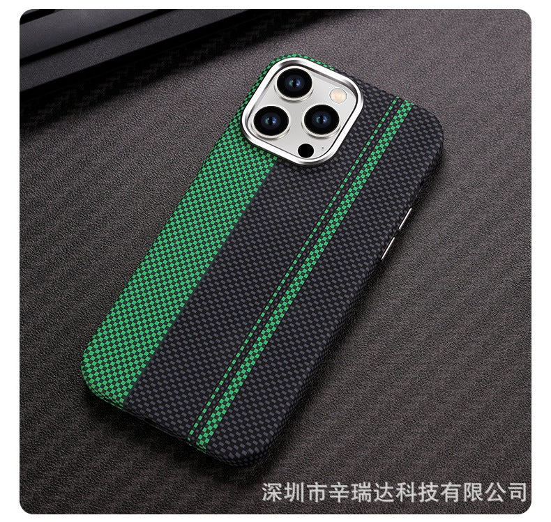 Suitable for iPhone15ProMax mobile phone case Kevlar magnetic hard shell 14 carbon fiber pattern anti-fall protective cover